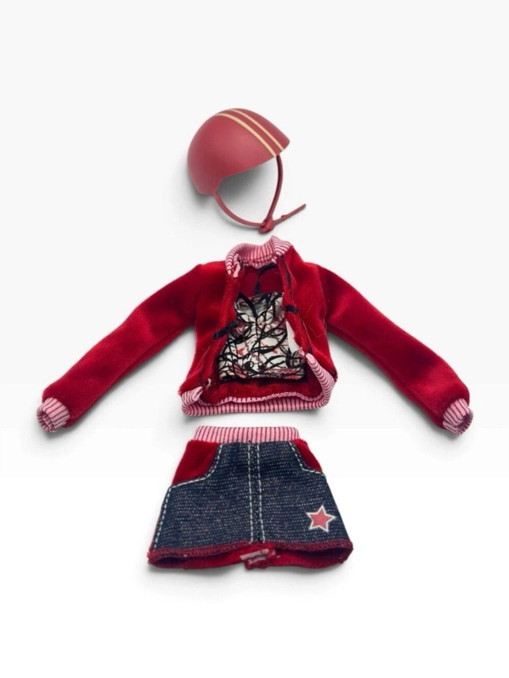 2002 Mattel ‘My Scene’ Nolee My City, Skate Outfit - Jacket, Top, Skirt Helmet